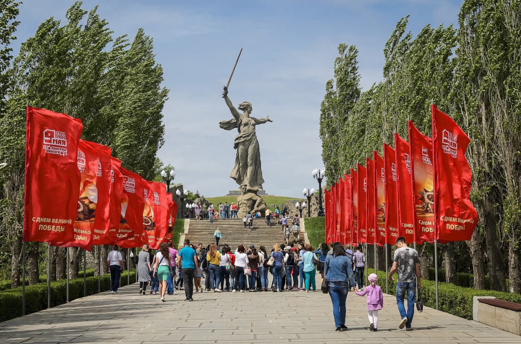 К 80-летию победы в Сталинградской битве проведут выставки и фестивали