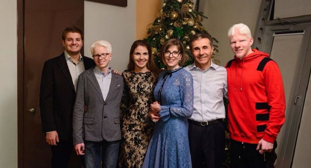 Семья Бидзины Иванишвили пожертвовала сто миллионов лари в фонд борьбы с коронавирусом